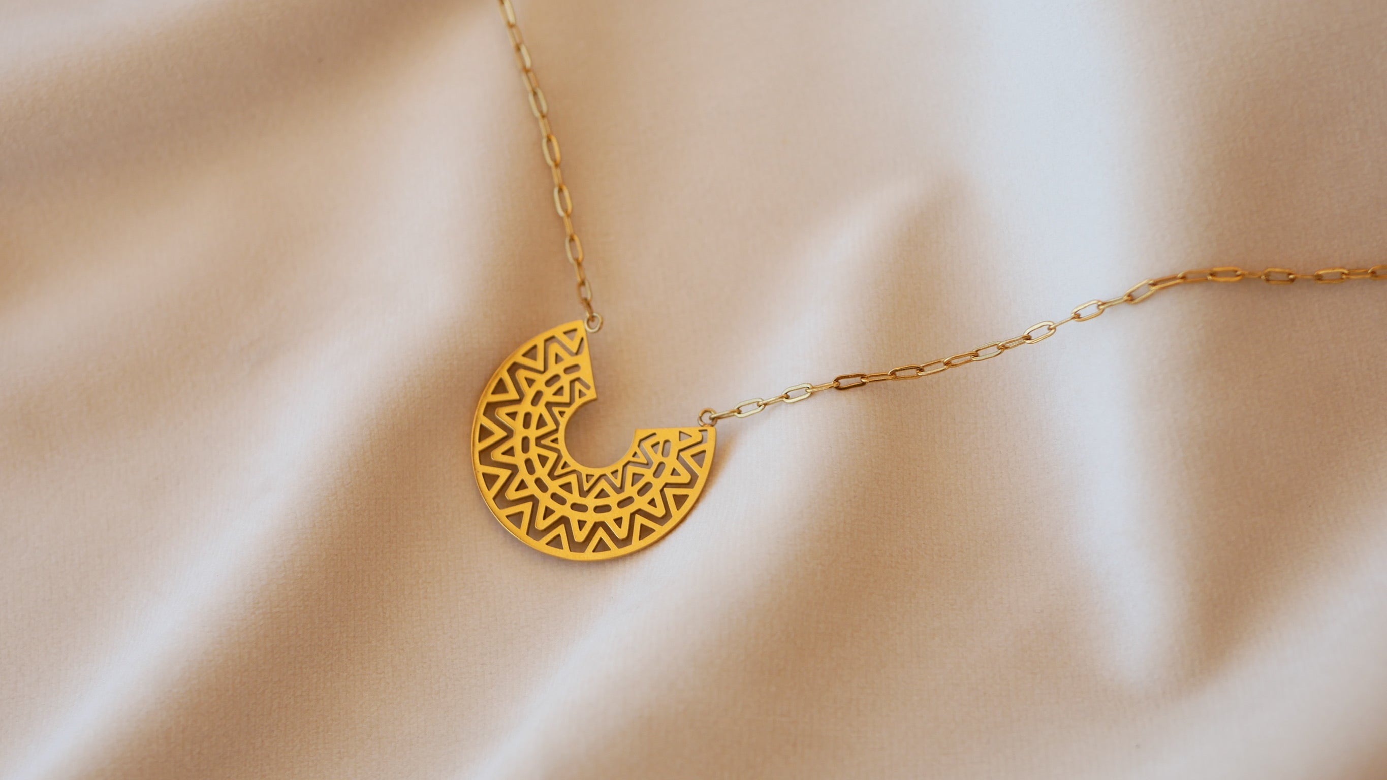 Collier Salvador