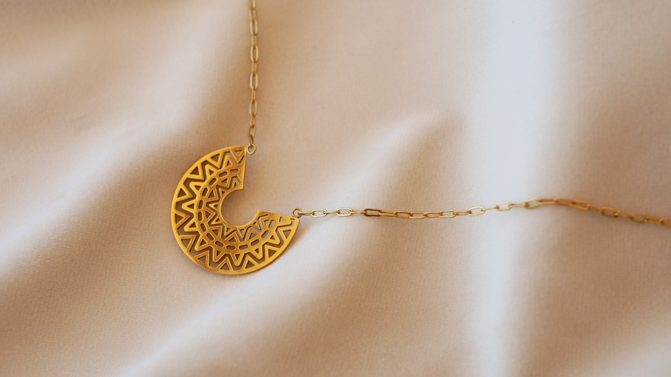 Collier Salvador