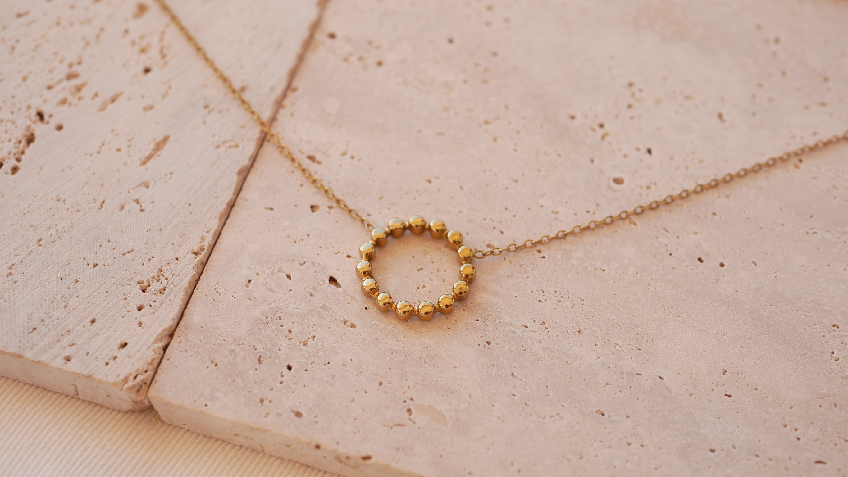 Collier Constance