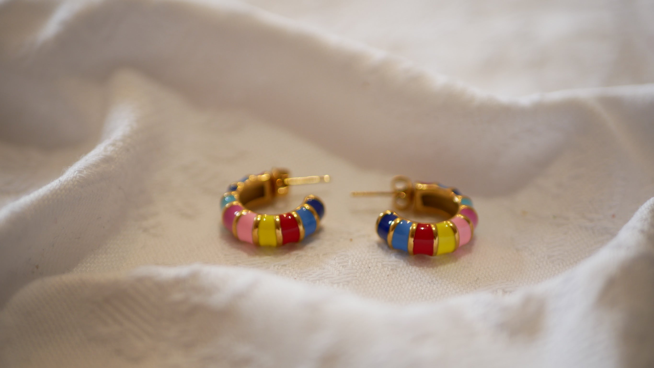 bijoubouclesd_oreillesSusanaacierinoxydableoliveconceptstore3_318.jpg